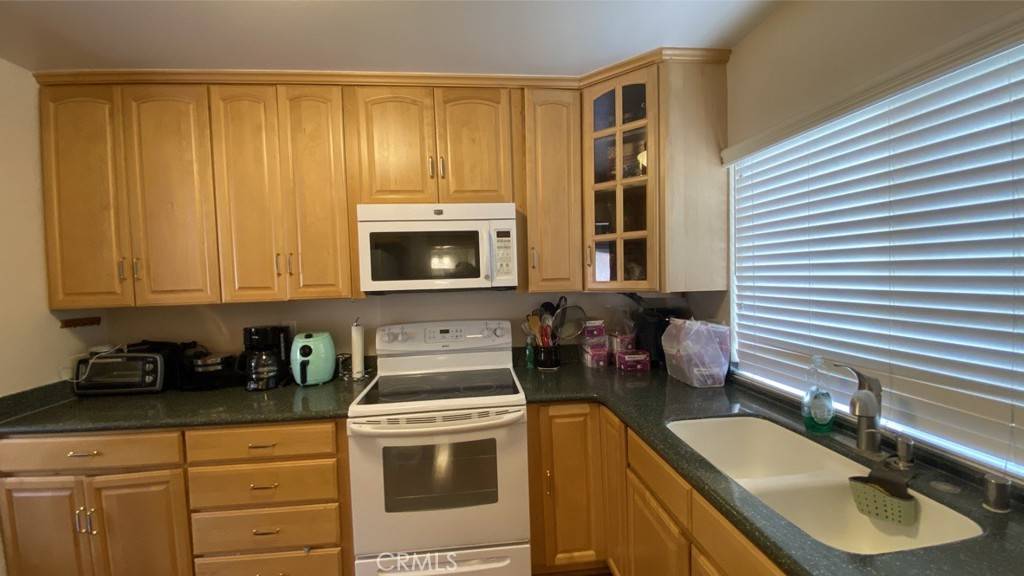 La Habra, CA 90631,1222 Devonshire