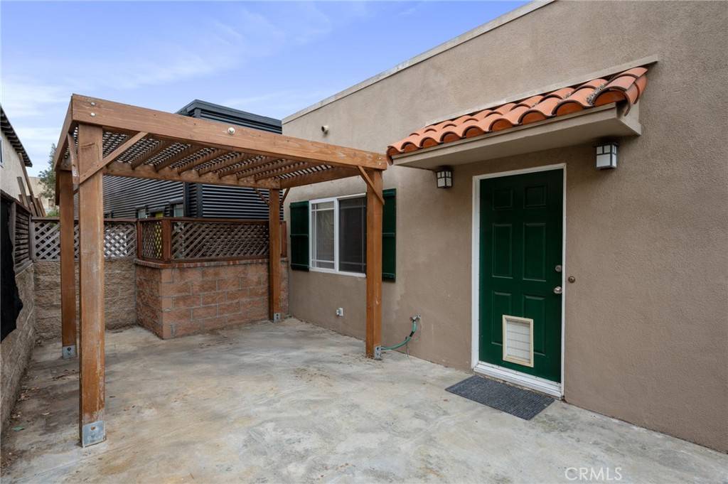 Redondo Beach, CA 90277,301 S Lucia AVE