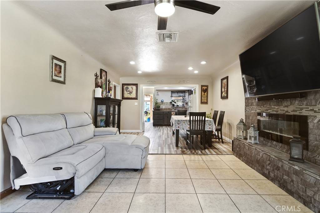 San Bernardino, CA 92411,1708 N Pico