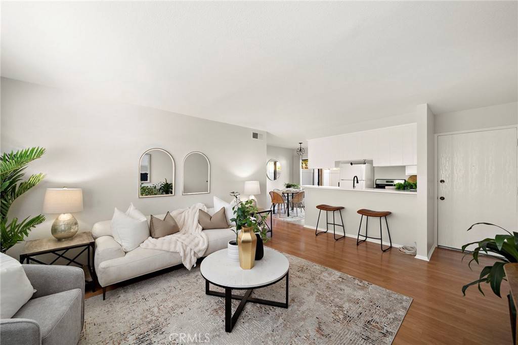 La Habra, CA 90631,788 W Lambert #45