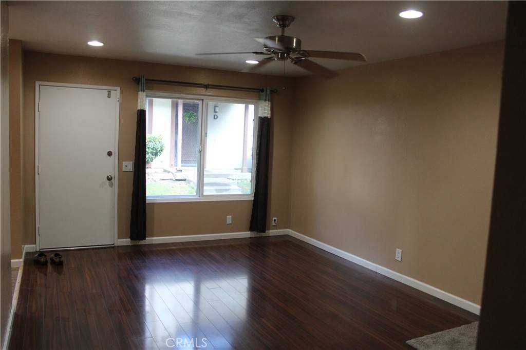 Anaheim, CA 92807,5478 E Willow Woods #107-C