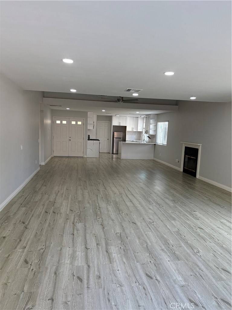 Moreno Valley, CA 92557,23320 Sonnet