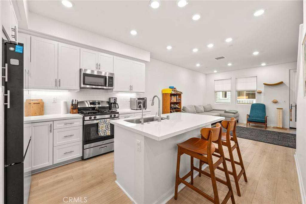 Whittier, CA 90603,16428 Whittier Blvd #6