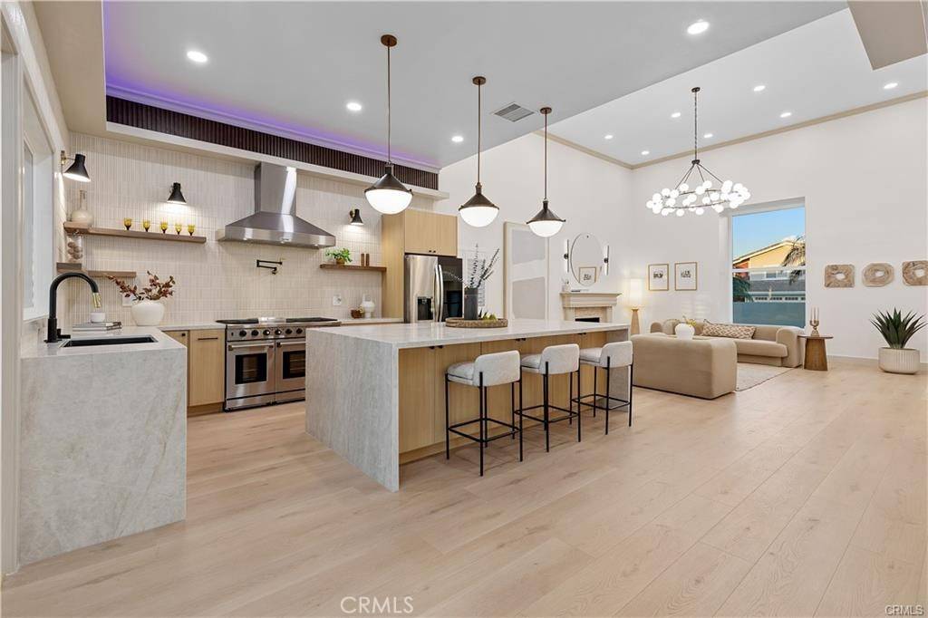 Placentia, CA 92870,1713 Roanoke St