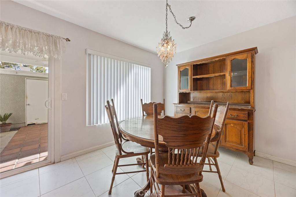 Yorba Linda, CA 92887,21107 Via Arnaz