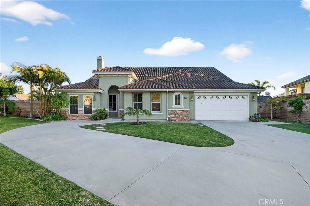 Yorba Linda, CA 92886,18568 Arbor Gate