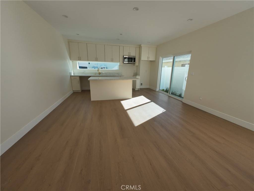 Pacoima, CA 91331,13058 Pinney ST