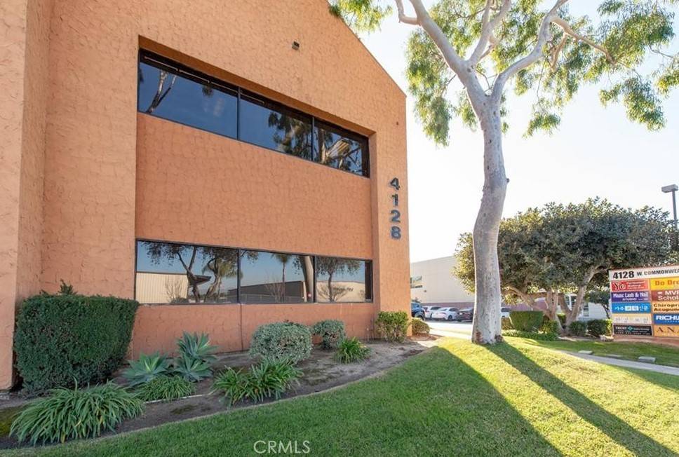 Fullerton, CA 92833,4128 W Commonwealth Ave