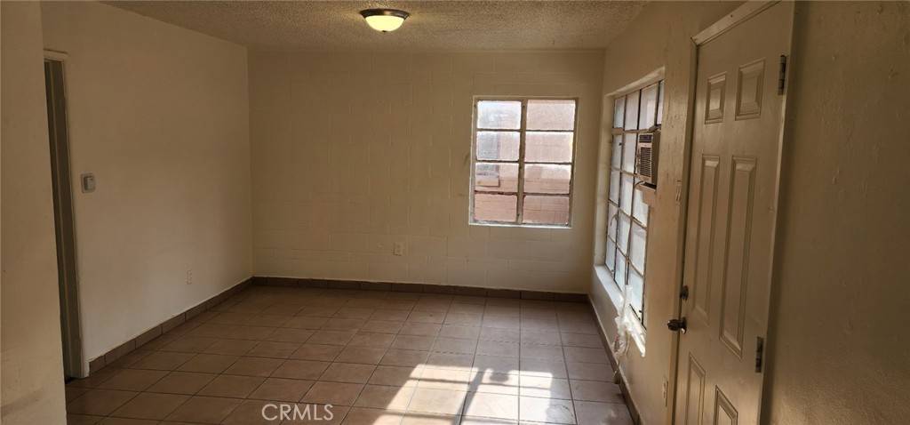 San Bernardino, CA 92410,1143 N Mayfield