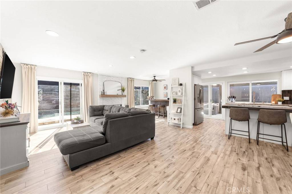 Corona, CA 92879,604 Magnolia