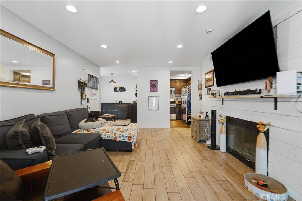 San Pedro, CA 90732,1440 Brett #61