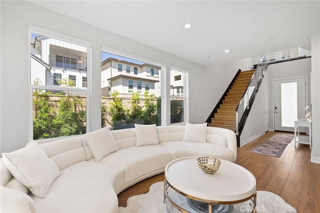 Lake Forest, CA 92630,200 Newton