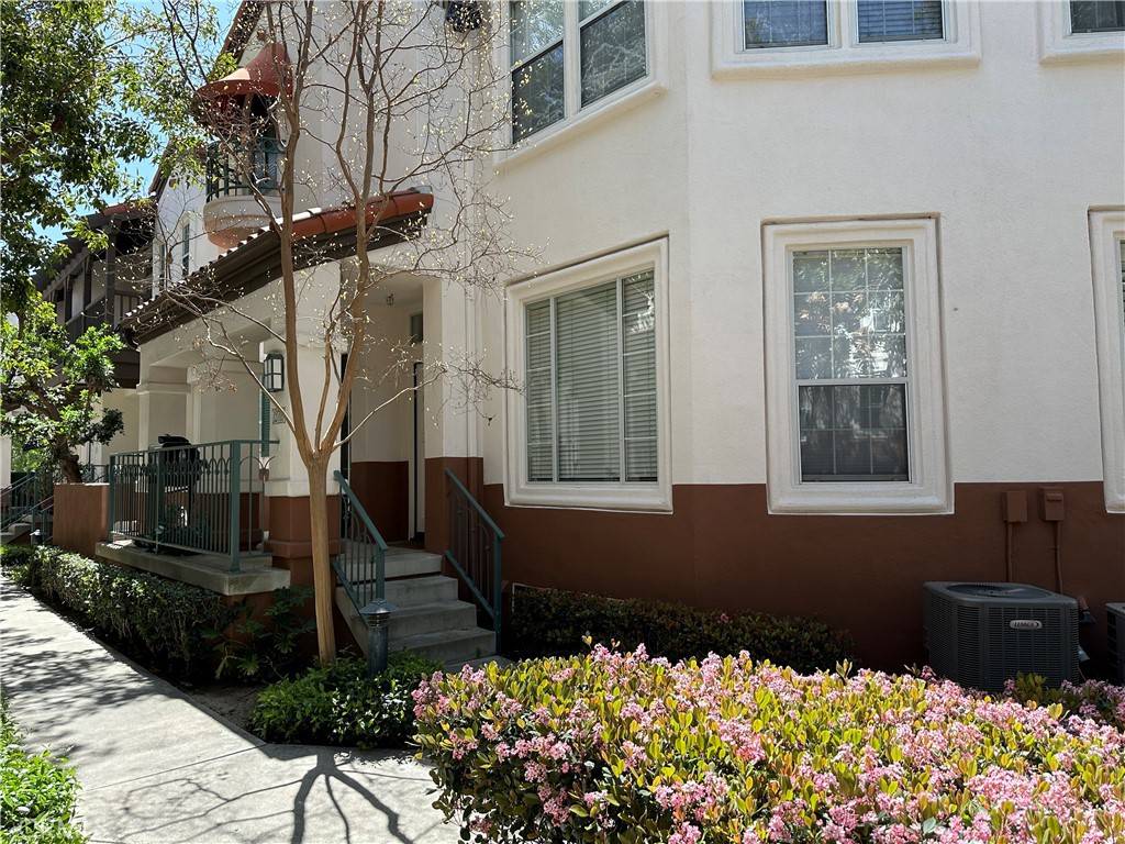 Tustin, CA 92782,12709 Trent Jones LN