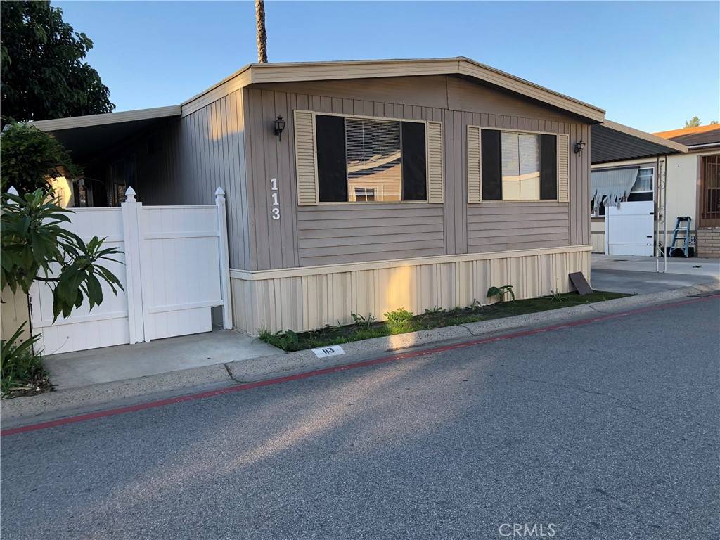 Corona, CA 92878,4901 Green River #113