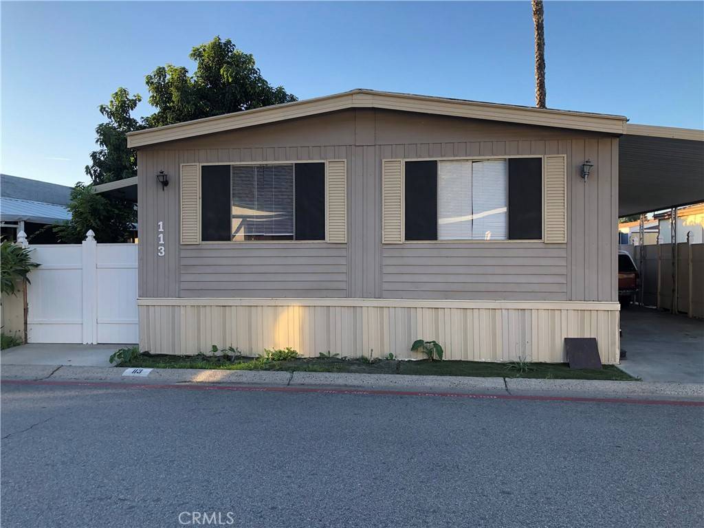 Corona, CA 92878,4901 Green River #113