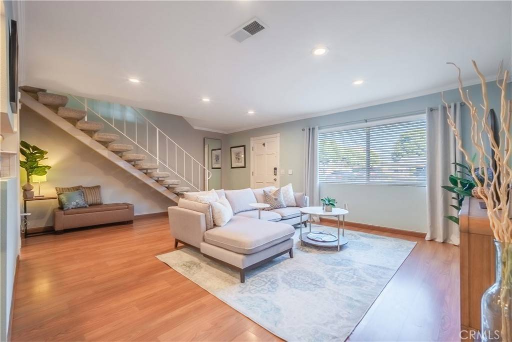 Anaheim, CA 92804,630 S Knott