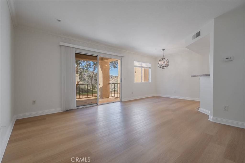 Corona, CA 92882,2572 Avenida Del Vista #M102