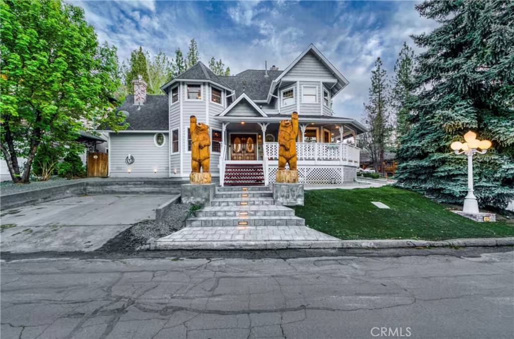 Big Bear Lake, CA 92315,42725 Tannenbaum