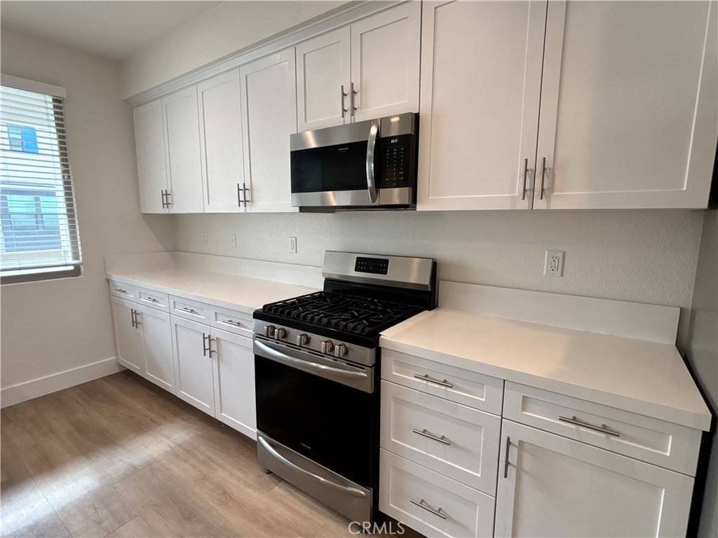 La Habra, CA 90631,107 E Knox