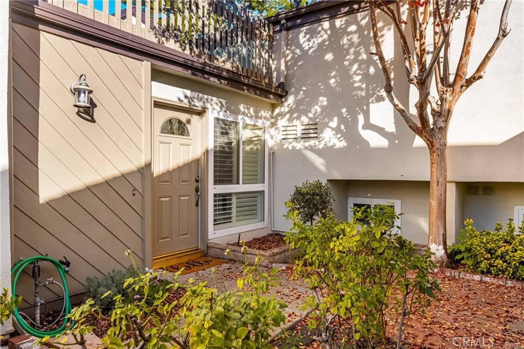 Fullerton, CA 92835,2756 Craig