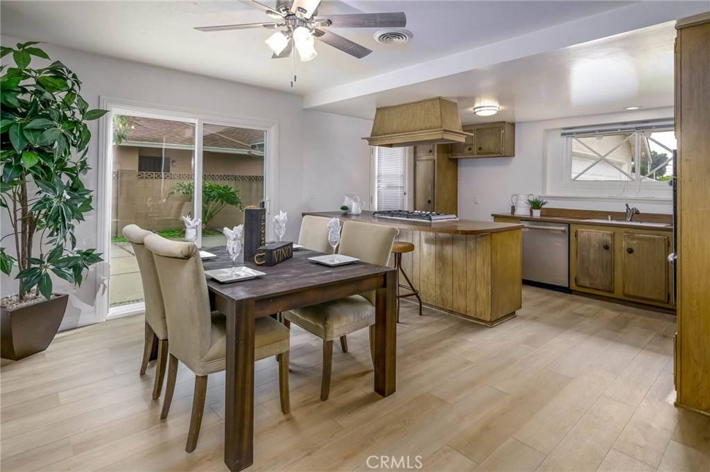 Buena Park, CA 90621,8325 BEETHOVEN