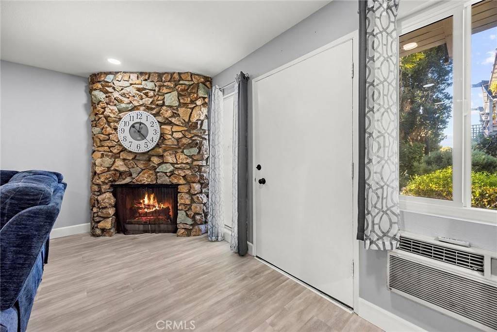 Fullerton, CA 92831,313 N Acacia #C