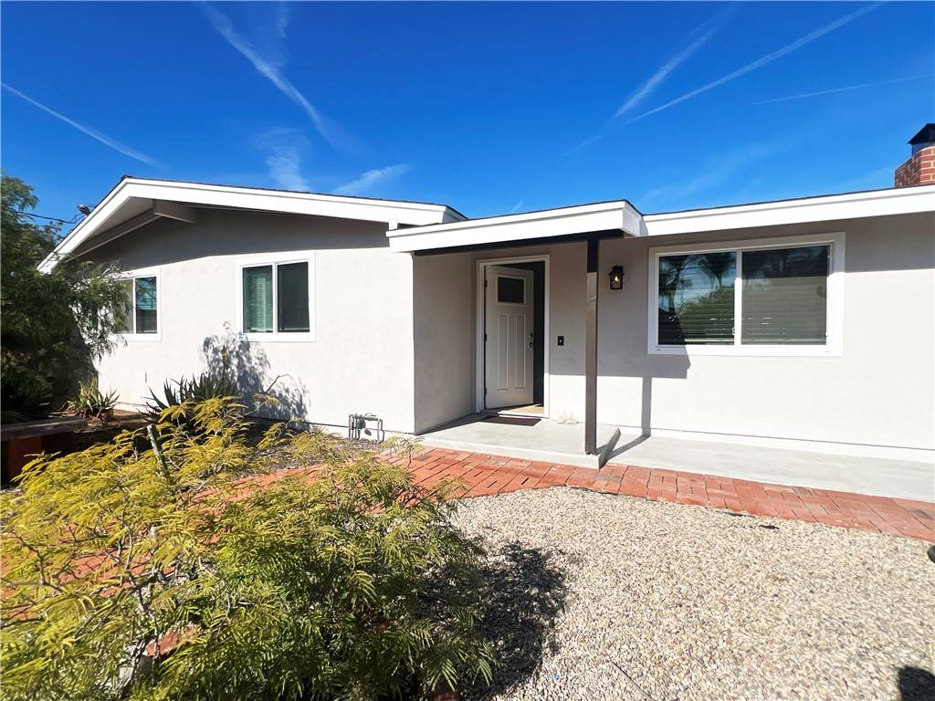 Costa Mesa, CA 92627,326 Hamilton
