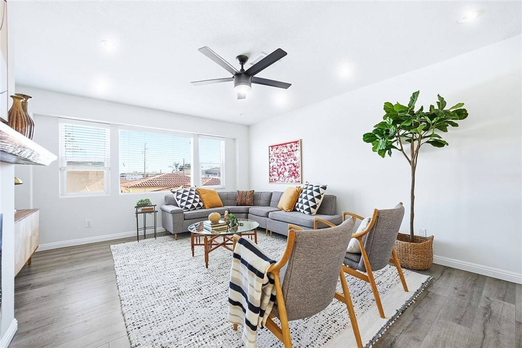 San Pedro, CA 90731,825 W 6th ST #3