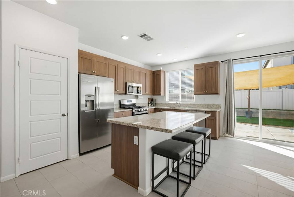 Banning, CA 92220,1157 Blackbrush