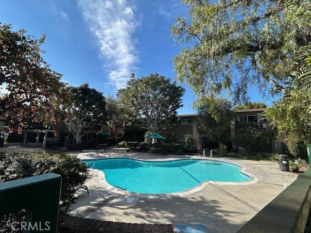 Santa Ana, CA 92704,3050 S Bristol #2M