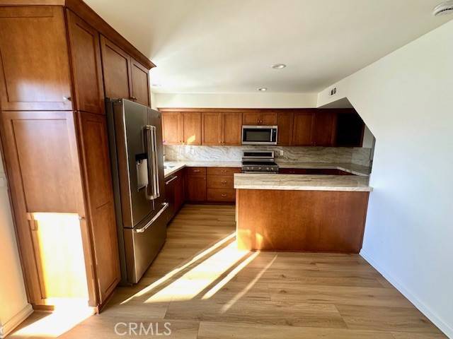 Huntington Beach, CA 92648,111 Alabama