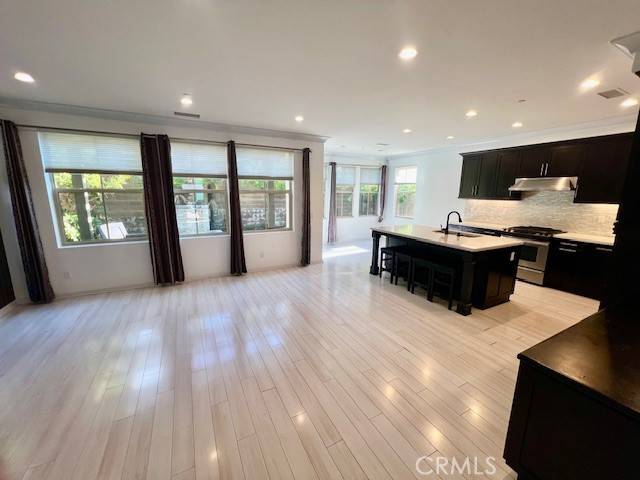 Irvine, CA 92620,81 Sedgewick