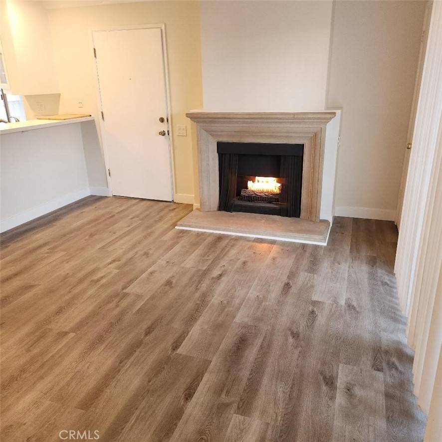 Santa Ana, CA 92704,2811 S Fairview #B