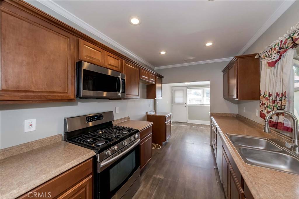 Upland, CA 91786,358 E 11th