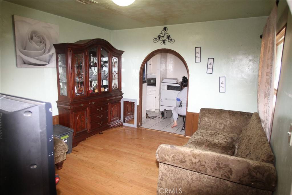 Alhambra, CA 91801,104 Los Higos ST
