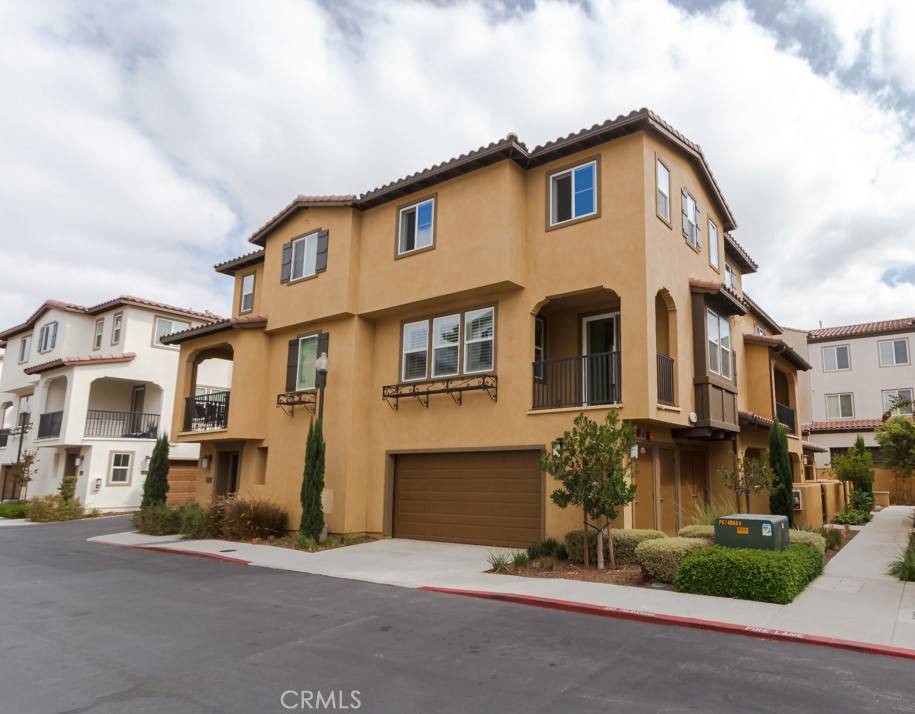 Los Alamitos, CA 90720,10534 Acorn PL