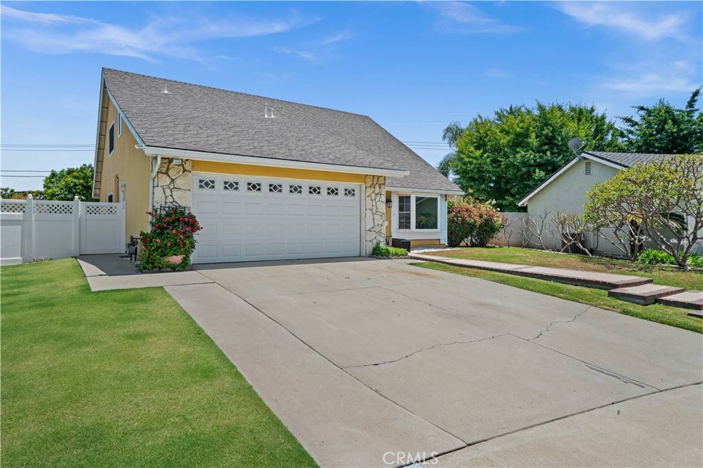 Placentia, CA 92870,1732 Steinbeck ST