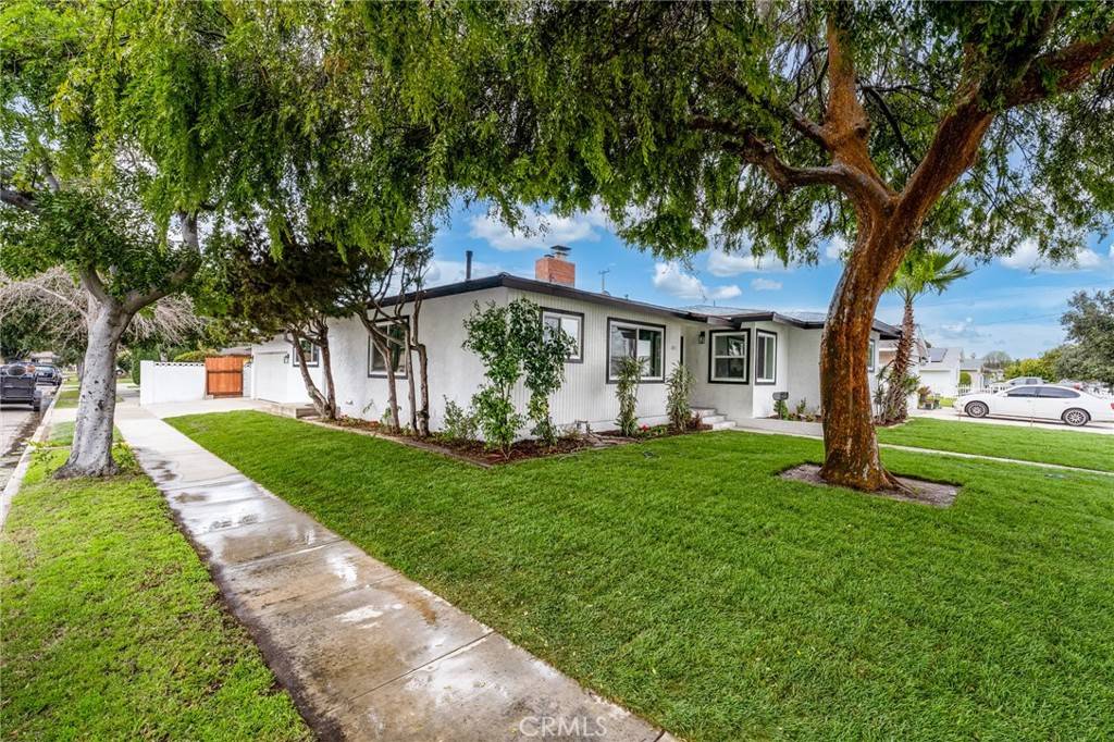 Anaheim, CA 92805,881 S Verde ST