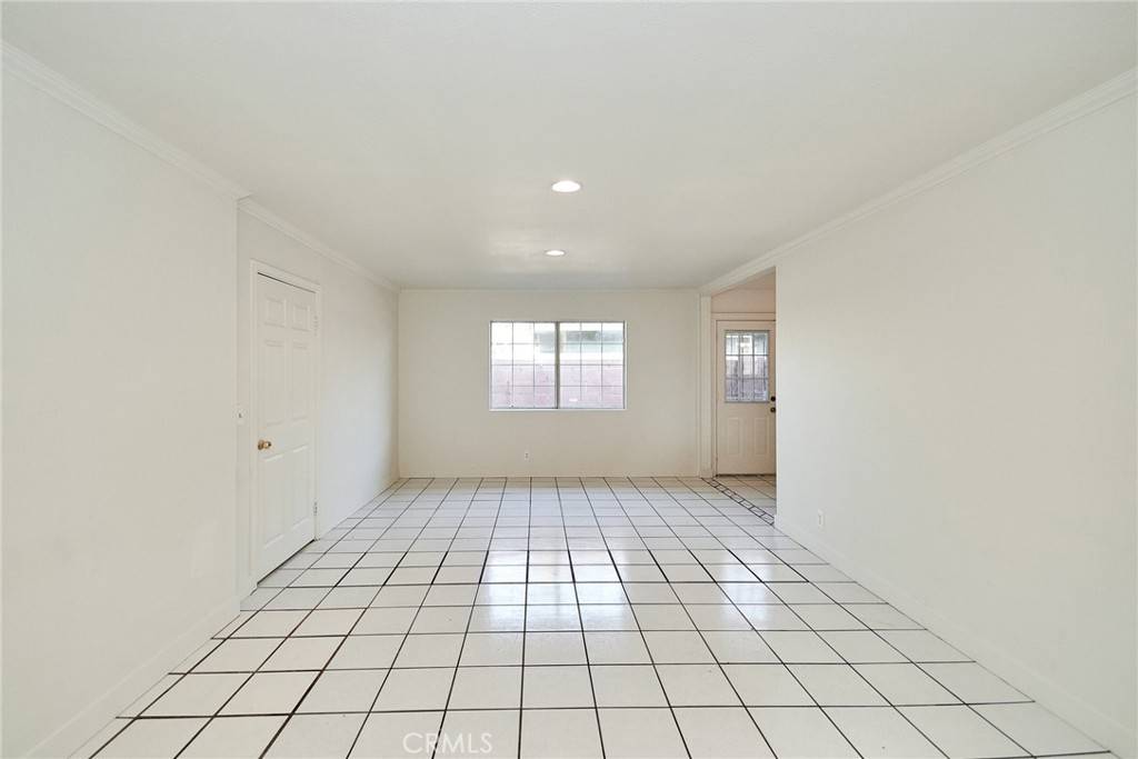 Buena Park, CA 90620,7415 Crescent AVE