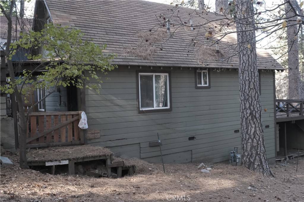 Crestline, CA 92325,22928 Laurel LN