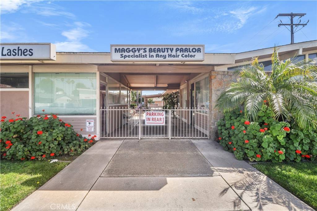 Garden Grove, CA 92840,10092 Chapman AVE