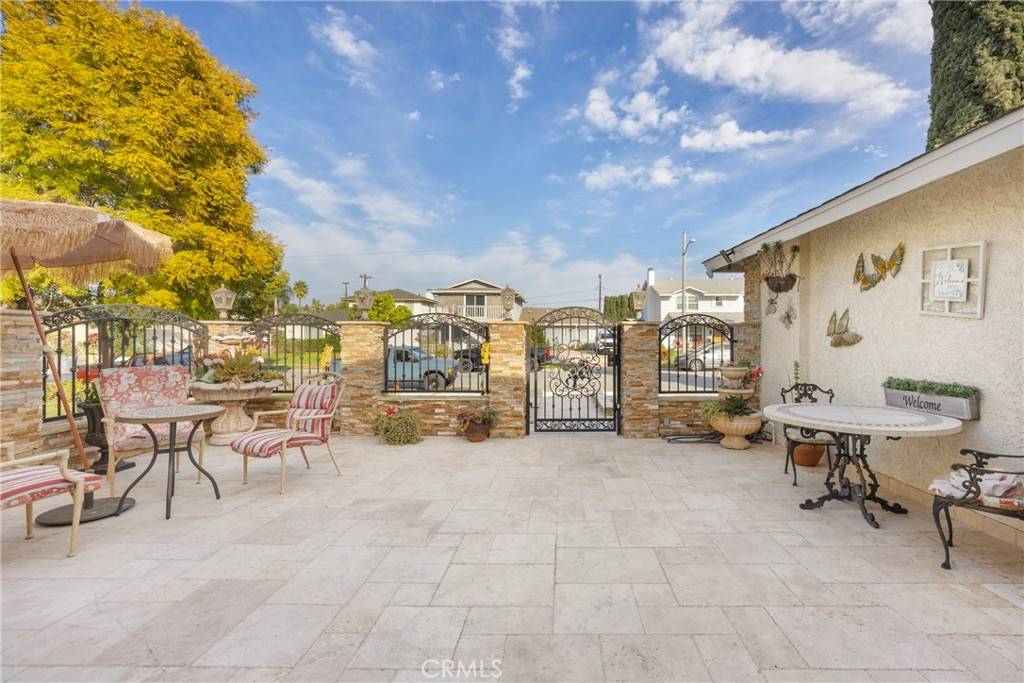 Lake Forest, CA 92630,24251 Bark ST
