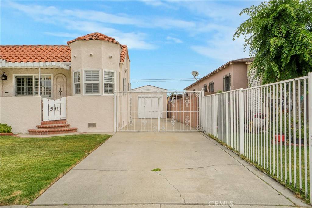 Compton, CA 90220,531 W Arbutus ST