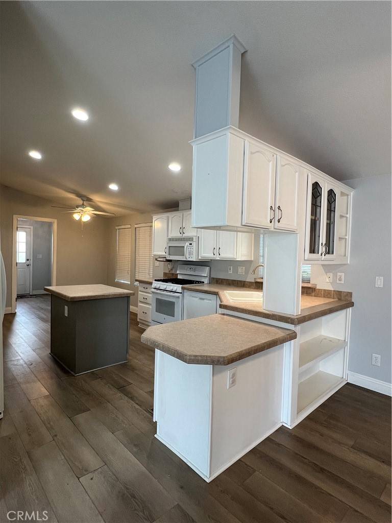 Cypress, CA 90630,9080 Bloomfield AVE #44