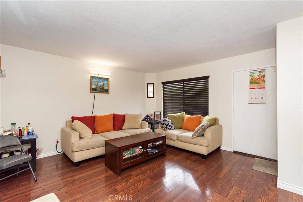 Bellflower, CA 90706,16414 Cornuta AVE #9