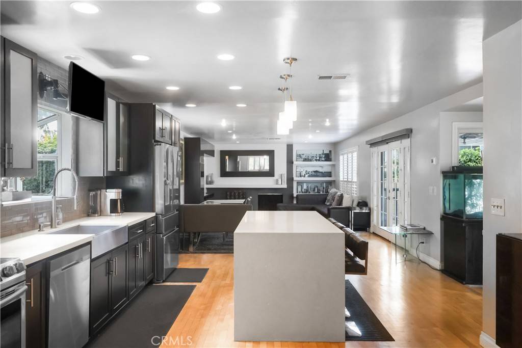 Cerritos, CA 90703,11056 Bigelow CIR