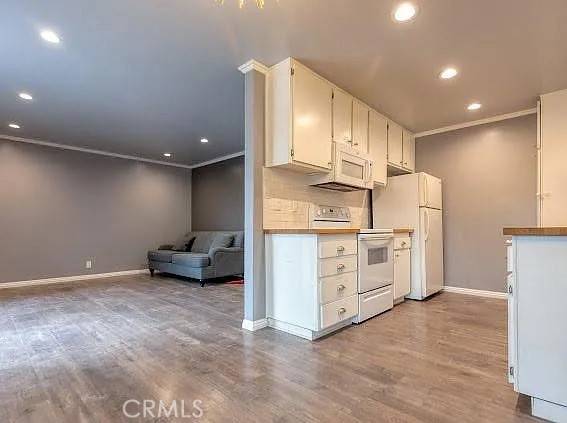 Hacienda Heights, CA 91745,17010 Colima RD #27