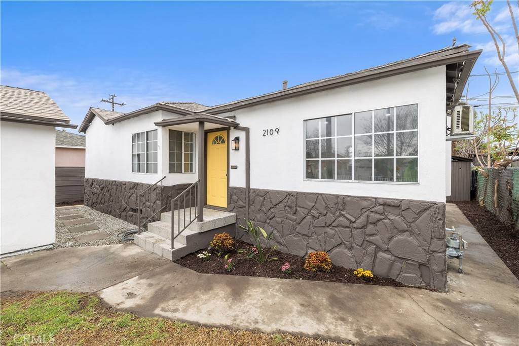 Compton, CA 90222,2109 E Nord ST