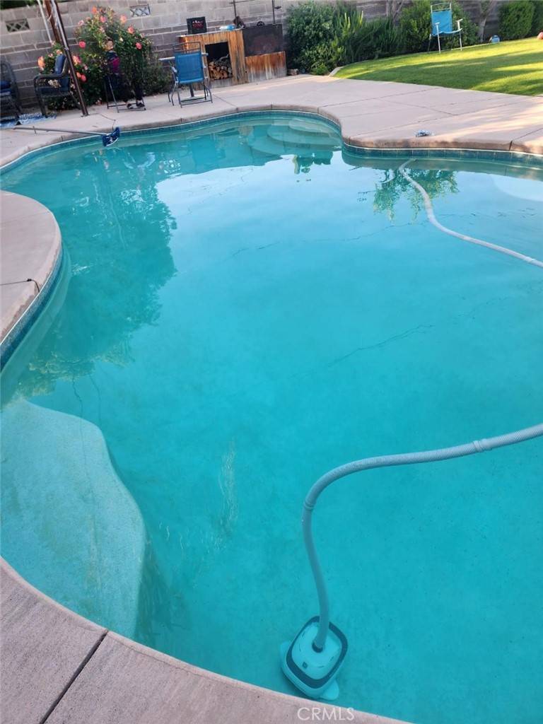Bakersfield, CA 93301,2429 C ST
