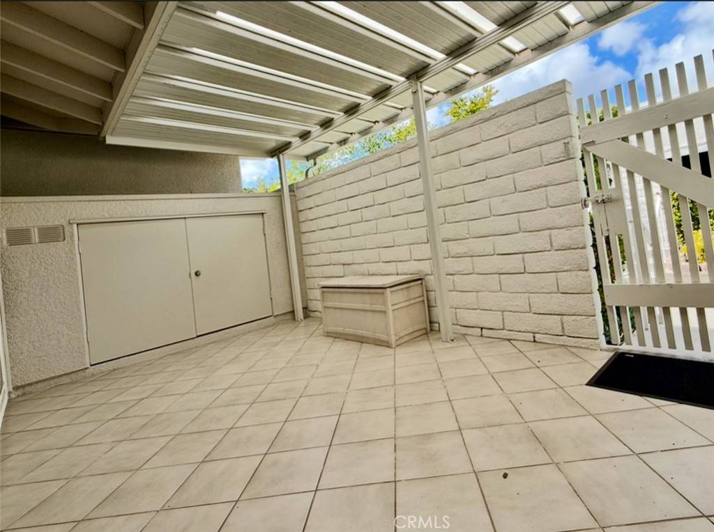 Laguna Woods, CA 92637,2086 Ronda Granada #C